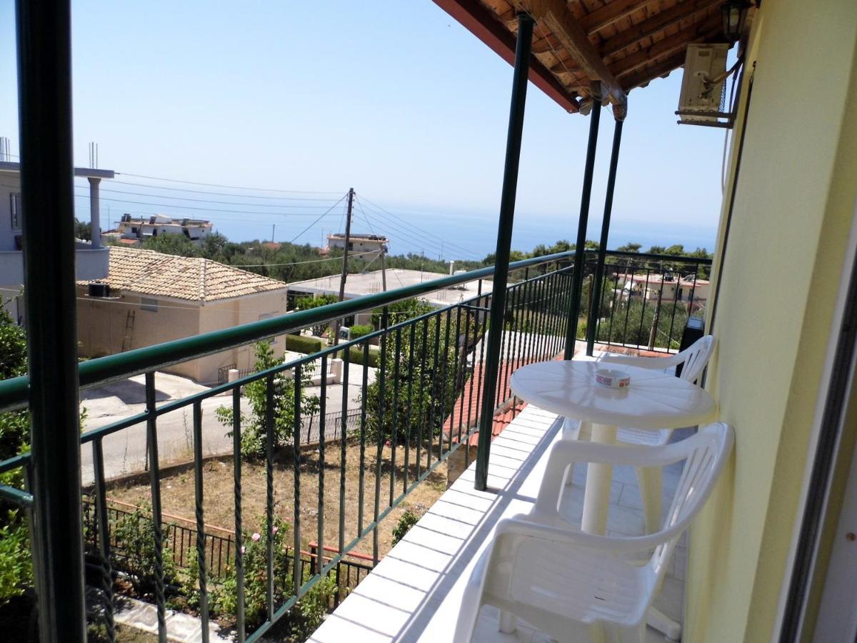 Villa Nefeli Loútsa エクステリア 写真
